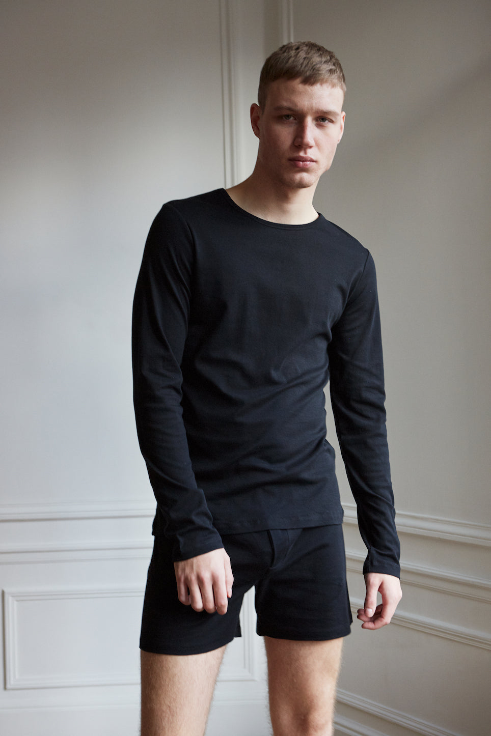 Black men's long sleeve organic cotton t-shirt