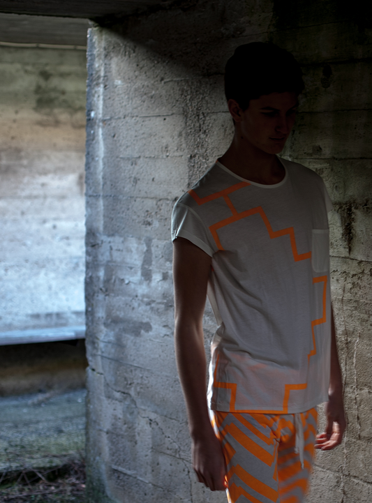 A FREE MAN ORANGE PRINT TEE