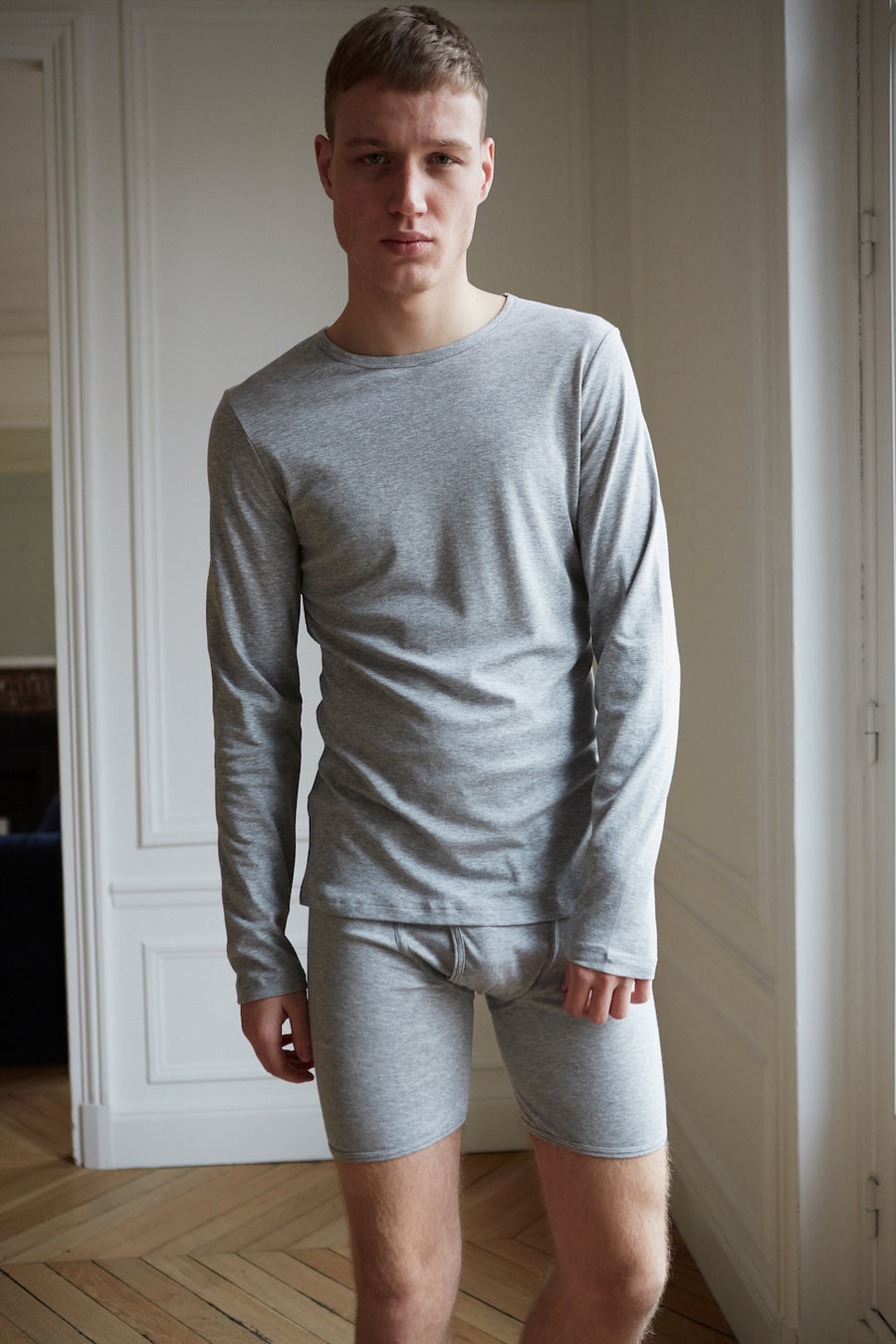 Grey men's long sleeve organic cotton t-shirt