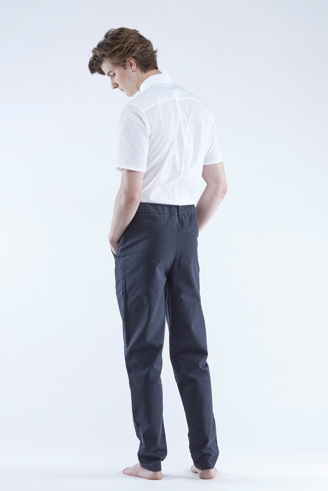 the white briefs men's chino style with a regular fit in 100% cotton twill