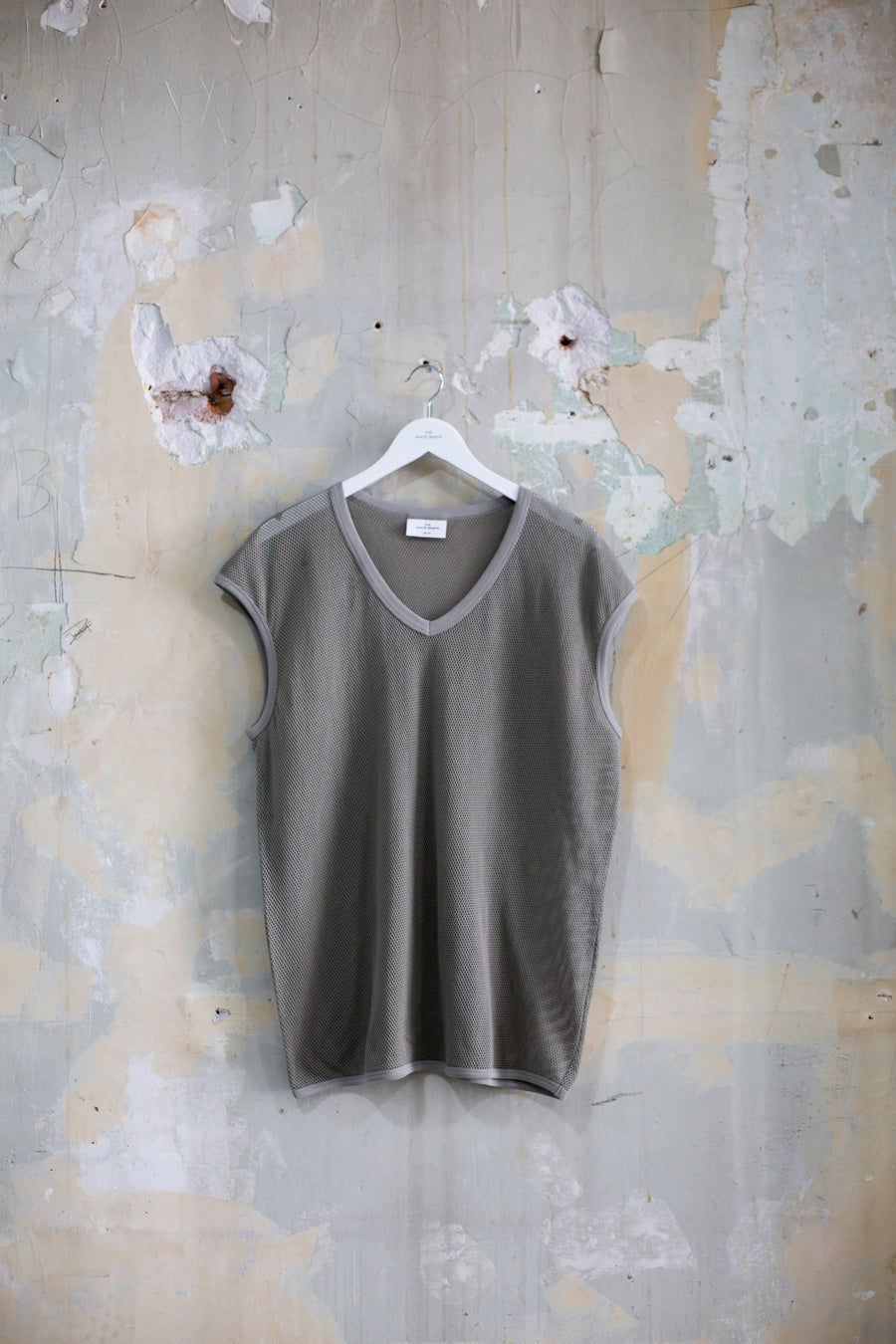 Shea v-neck mesh