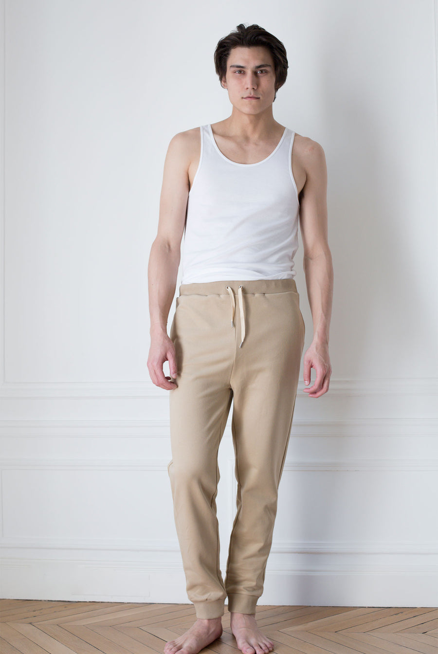the white briefs classic jogger in 100% organic pima cotton fleece