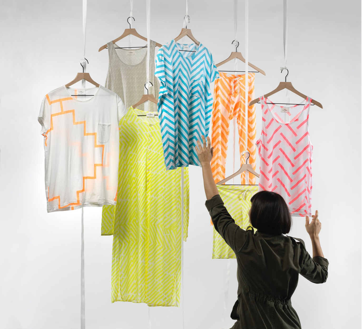 A FREE MAN CHEVRON TEE