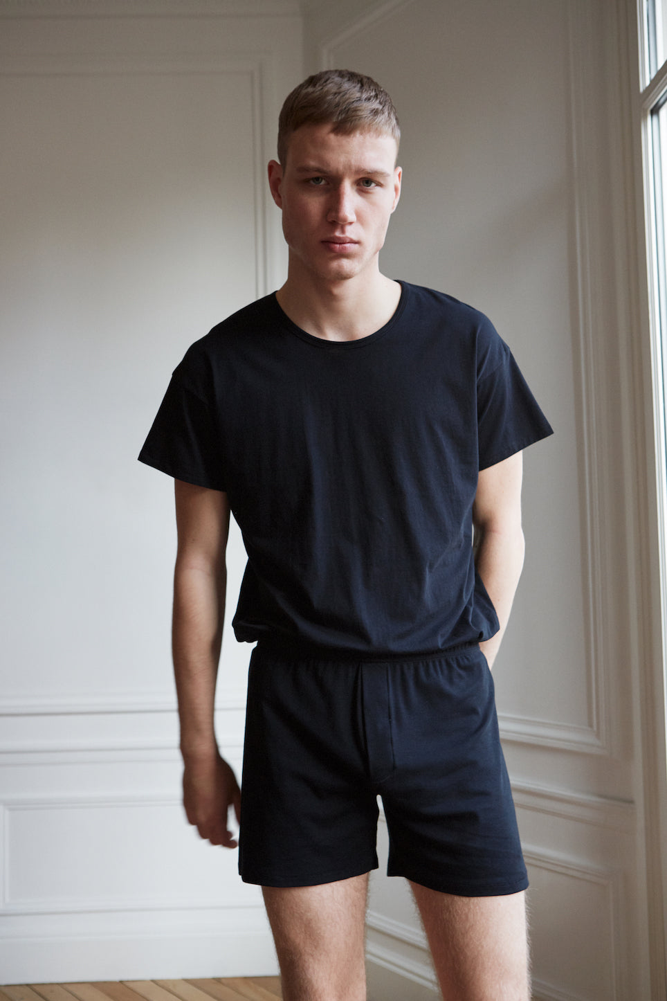 Men's relaxed fit black organic cotton short sleeve t-shirt