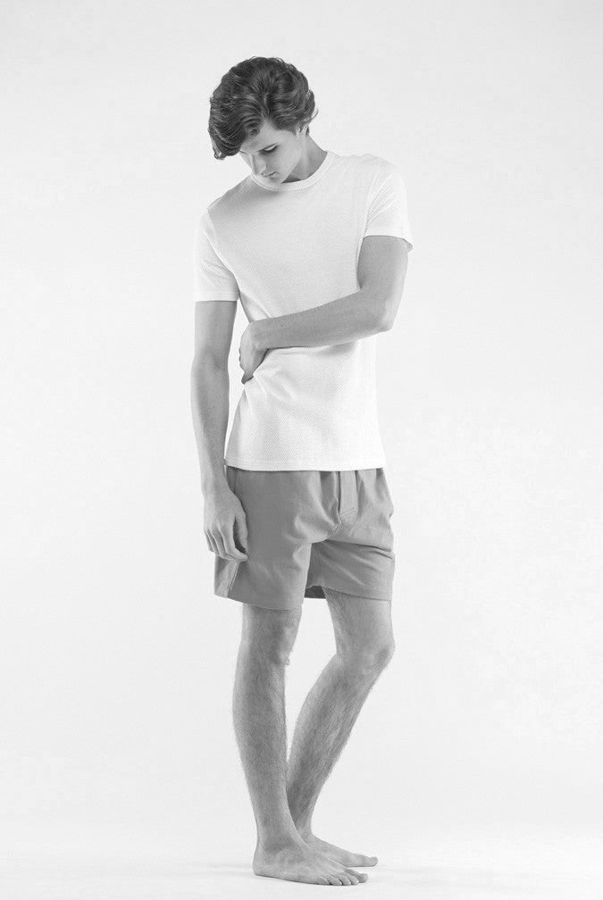 the white brief short sleeved t-shirt with a neat fit made in 100% organic cotton 