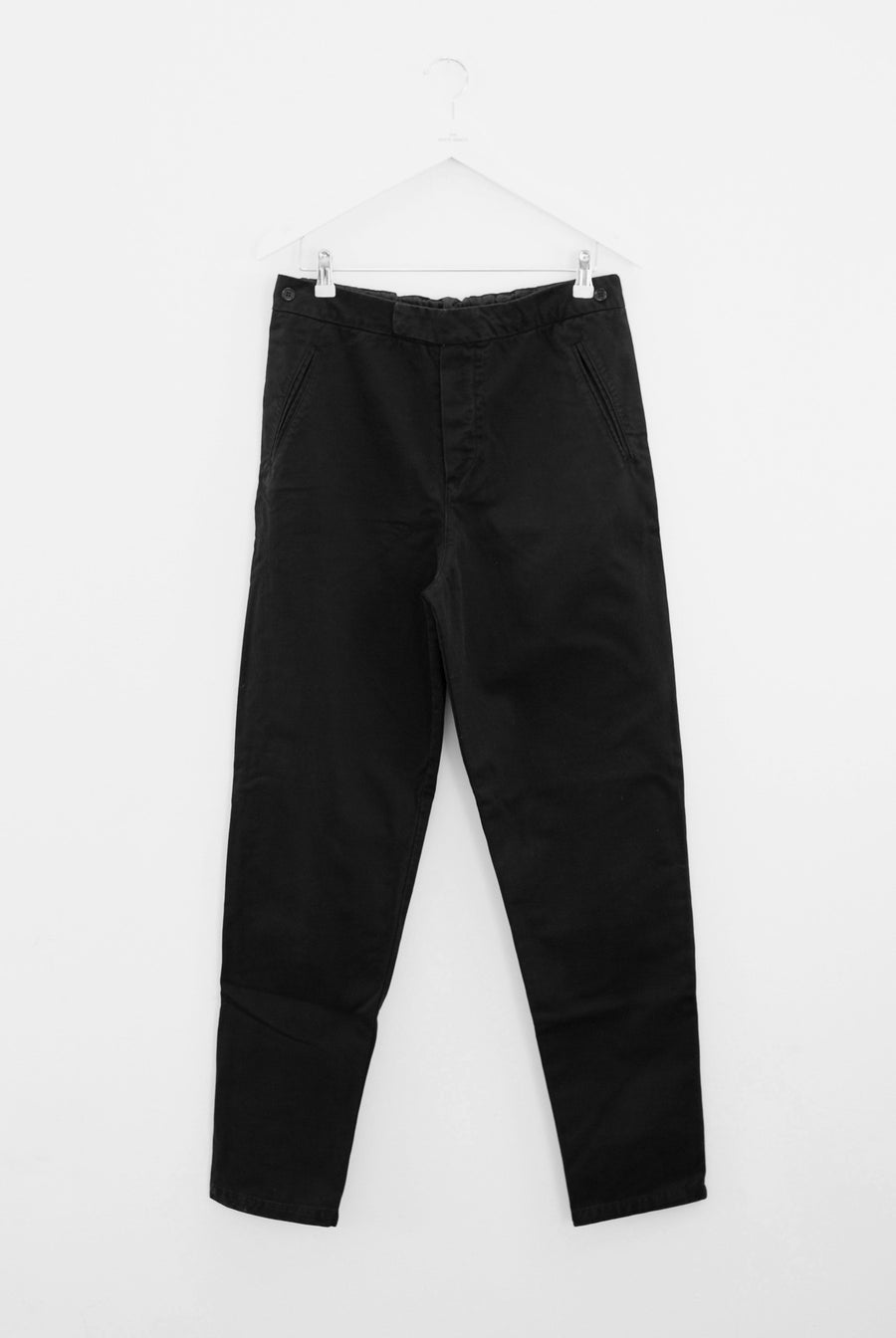 the white briefs men's chino style with a regular fit in 100% cotton twill