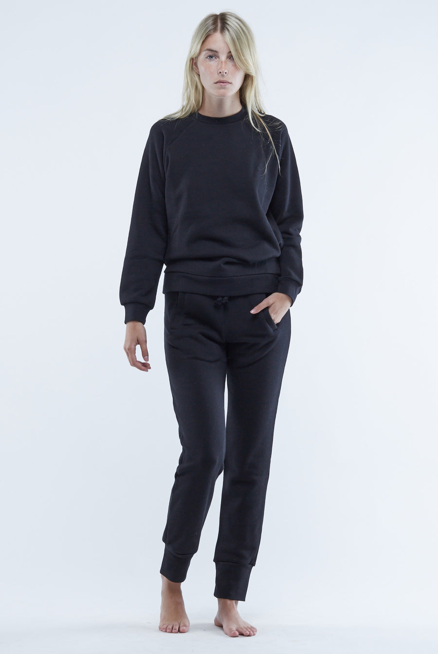 the white briefs crew neck sweatshirt in 100% organic cotton
